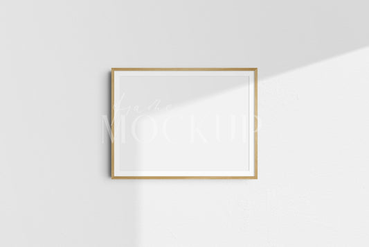 Frame Mockup 4:3 3:4 Landscape Horizontal Wooden Frame Mockup Kit PSD